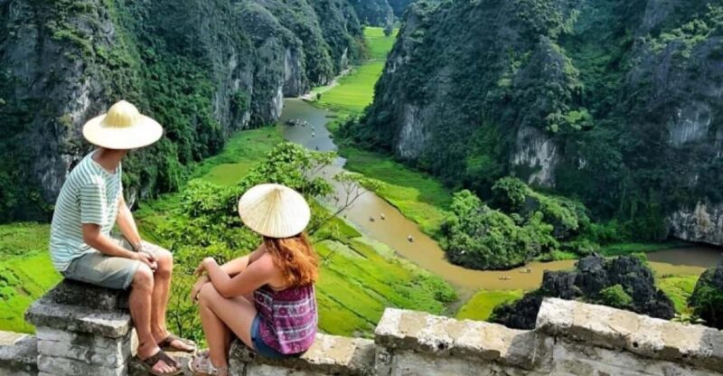Hanoi - Hoa Lu - Trang an - Hang Mua 1 Day Tour Limobus - Itinerary Highlights