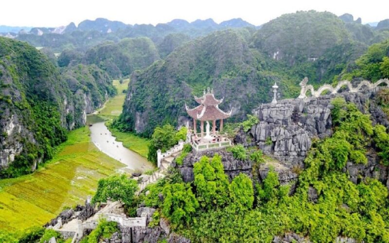 Hanoi - Hoa Lu - Trang an - Hang Mua 1 Day Tour Limobus - Attractions Visited