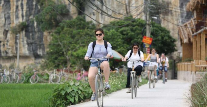 Hanoi: Hoa Lu - Trang An - Mua Cave, Buffet Lunch & Cycling - Additional Information