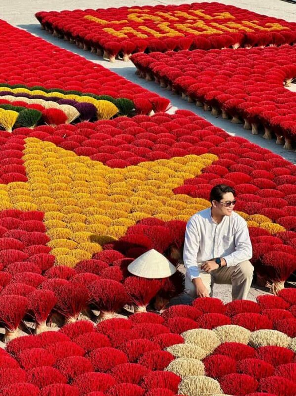 Hanoi: Incense Village & Hat Village or Lacquer SMALL GROUP - Key Points