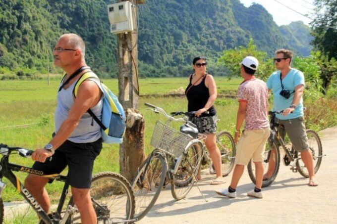 Hanoi: Lan Ha Bay & Cat Ba Island Day Trip on Luxury Cruise - Since You Asked