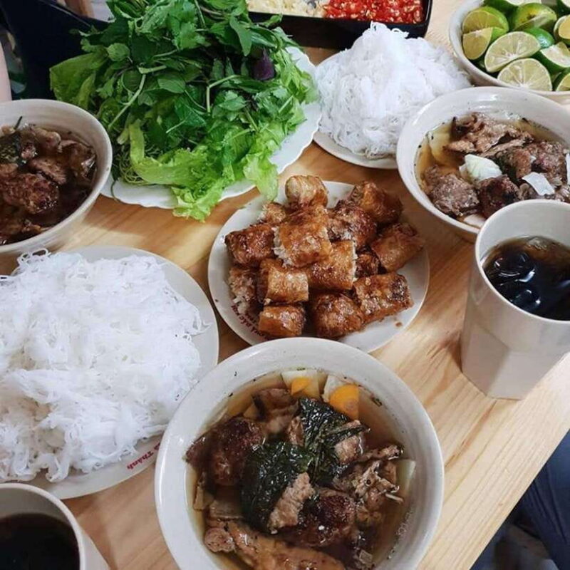 Hanoi: Michelin Guide Street Food Walking Tour - Itinerary Highlights