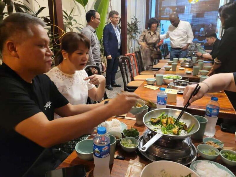 Hanoi: Michelin-Selected Private Street Food Tour - Itinerary Highlights