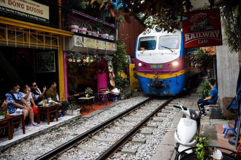 HANOI: MOTORBIKE TO HANOI TRAIN STREET & VIETNAM WAR HISTORY - Itinerary Highlights