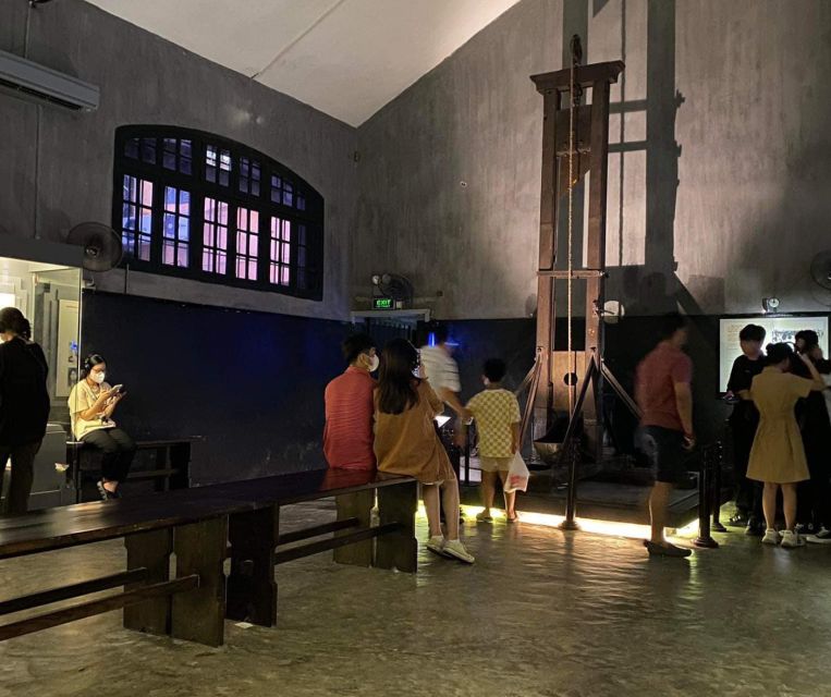 Hanoi: Museum Tour - Unveiling Stories of the Past - Traversing Vietnams Evolving Narrative