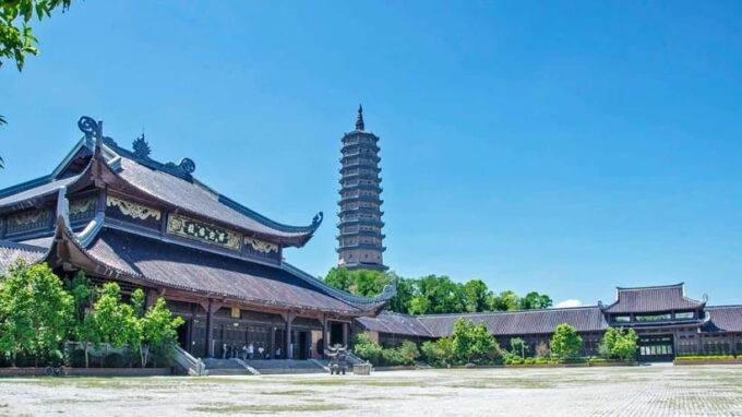 Hanoi: Ninh Binh, Bai Dinh Pagoda, Trang An & Mua Cave Tour - Tour Highlights and Itinerary