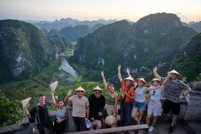 Hanoi: Ninh Binh - Halong 2-Day 1-Night Trip by Bus - Bungalow/Hotel - Transferring to Halong Bay