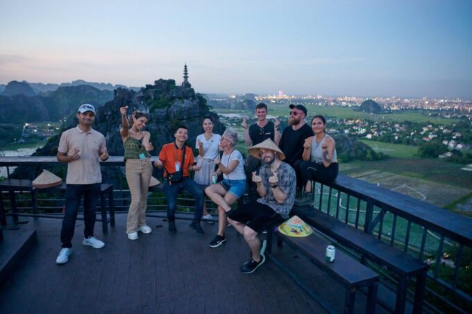 Hanoi: Ninh Binh - Halong 2-Day 1-Night Trip by Bus - Bungalow/Hotel - Full-Day Cruise Through Halong Bay