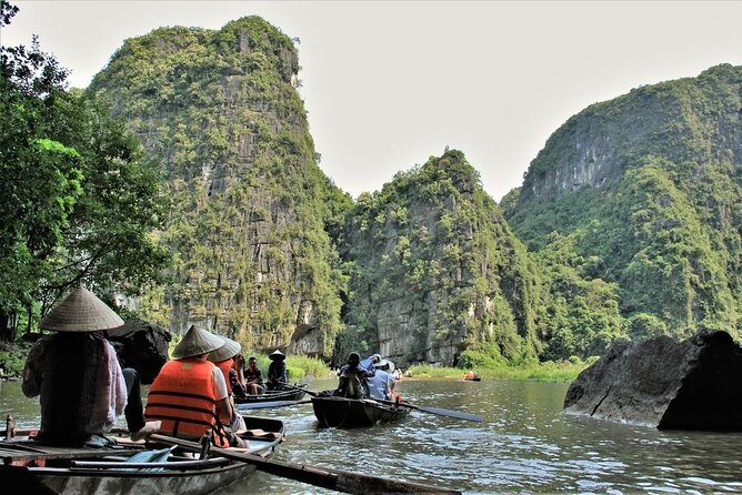 Hanoi Ninh Binh Halong Bay 2 Days 1 Night Group Tour - Cuisine and Dining