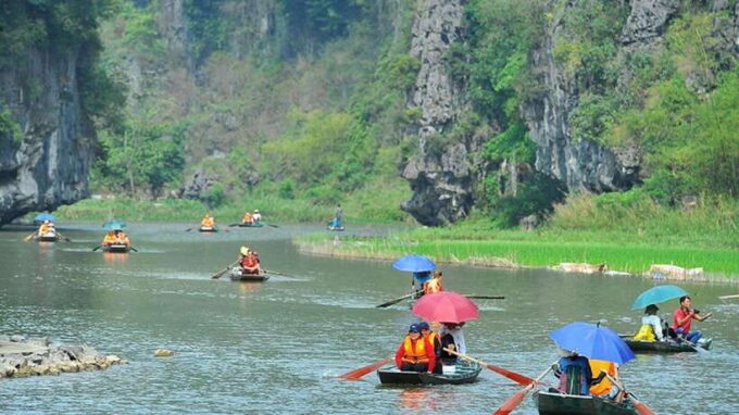 Hanoi: Ninh Binh - Halong on Land: Hoa Lu, Tam Coc, Mua Cave - Frequently Asked Questions