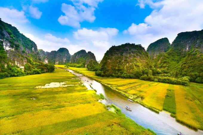 Hanoi: Ninh Binh, Tam Coc, Mua Cave & Hoa Lu With Cycling - Included Features and What to Bring