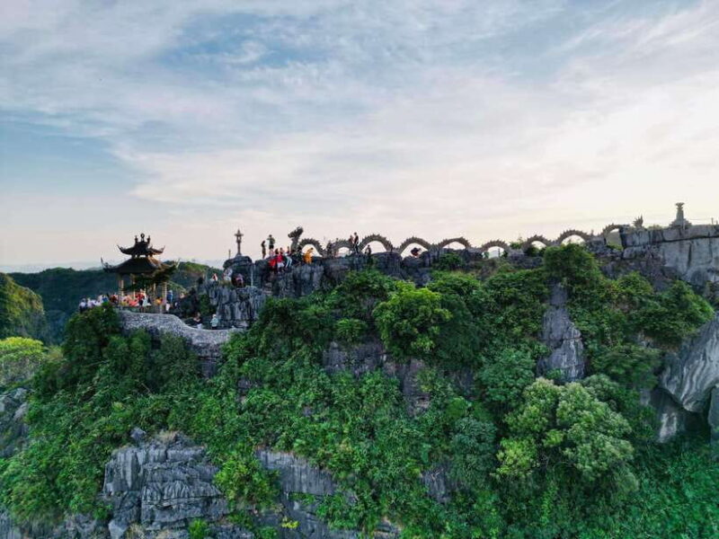 Hanoi: Ninh Binh Trip to Bai Dinh Pagoda, Trang An, Mua Cave - Trang An Boat Tour