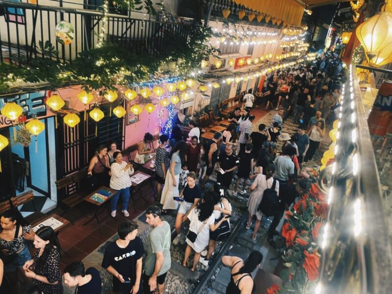 Hanoi: Old Quarter Food Tour With Train Street - Experience Highlights