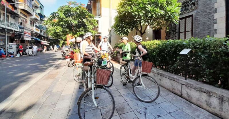 Hanoi Old Quarter & Red River Delta Cycling Half Day Tour - Visiting Hanoi Old Quarter