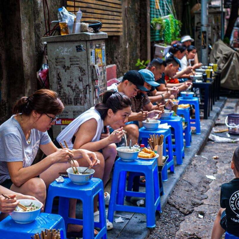 Hanoi: Old Quarter Street Food That Locals Eat - Key Points