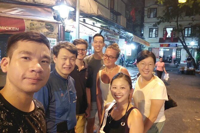 Hanoi Old Quarter Walking Street Food Tour - Exploring the Old Quarter