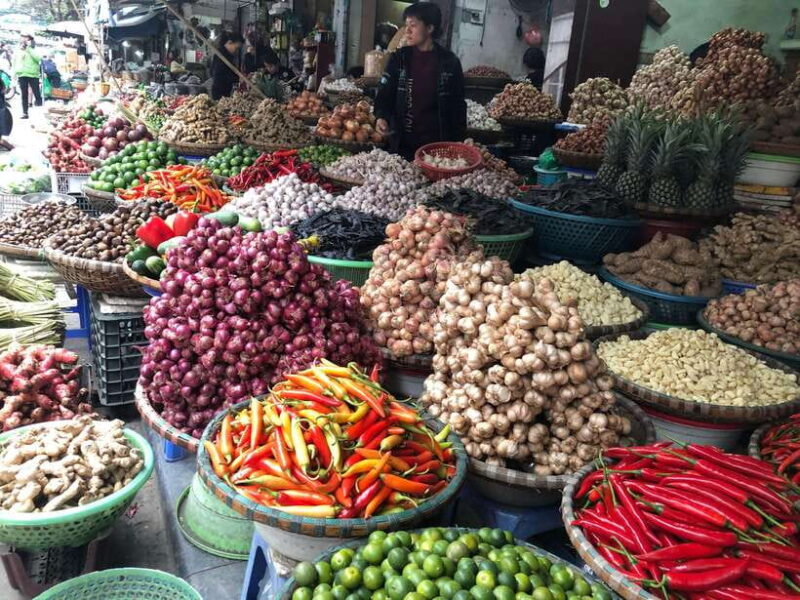 Hanoi: Old Quarter Walking Tour With Private Lunch - Key Points