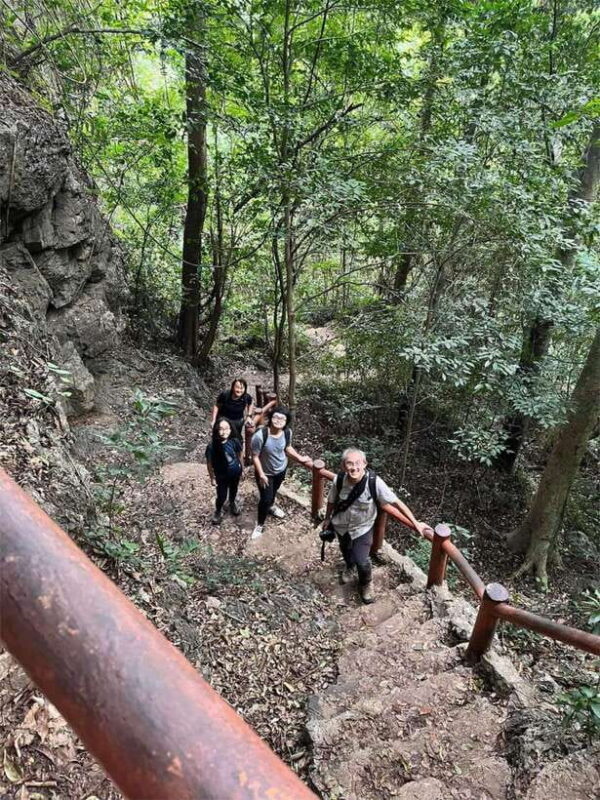 Hanoi: Pearl Island of Cat Ba 2-Day Cruise With Kayaking - Discovering Lan Ha Bay and Halong Bay