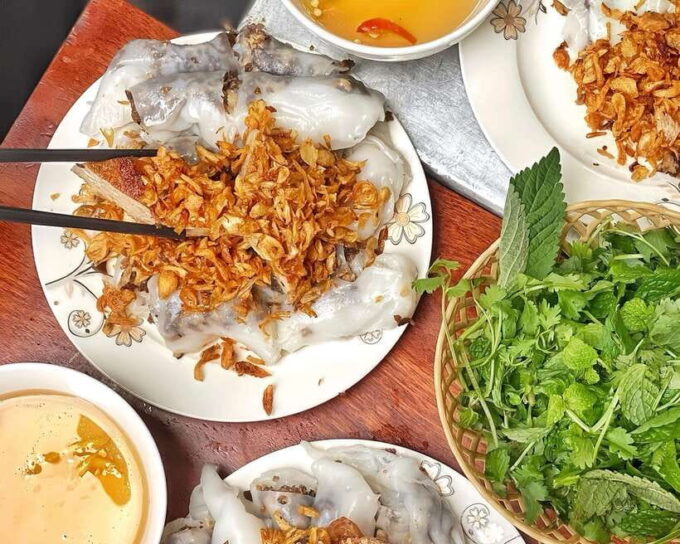 Hanoi: Private Food Tasting Tour and Train Street Experience - Since You Asked