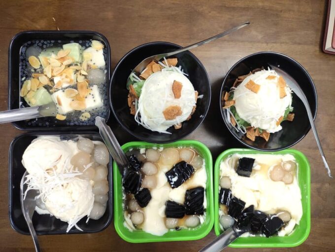 Hanoi: Private Food Tour With A Local Guide - Exploring Hanois Street Food Scene