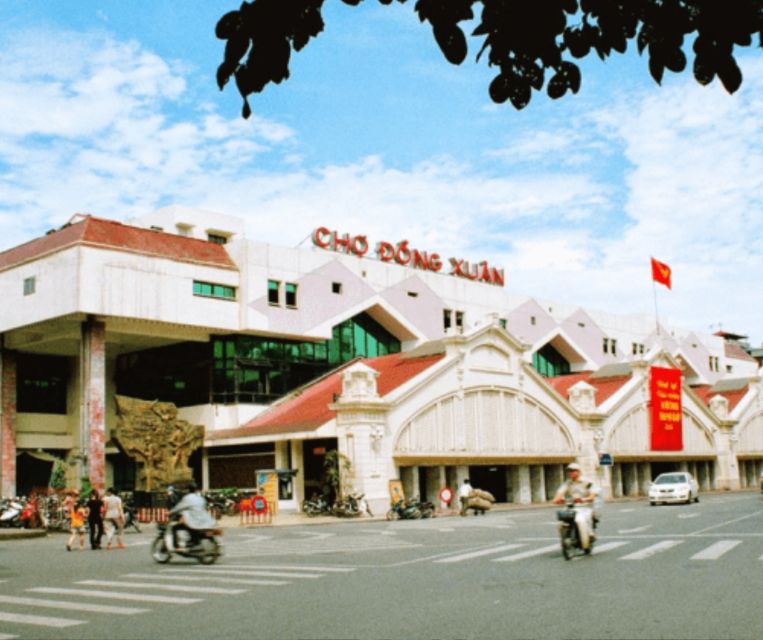 Hanoi: Private Half-day City Highlights and Hidden Gems Tour - Dong Xuan Market