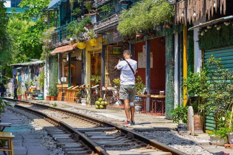 Hanoi: Private Old Quarter Walking Tour With Train Street - Cultural Insights