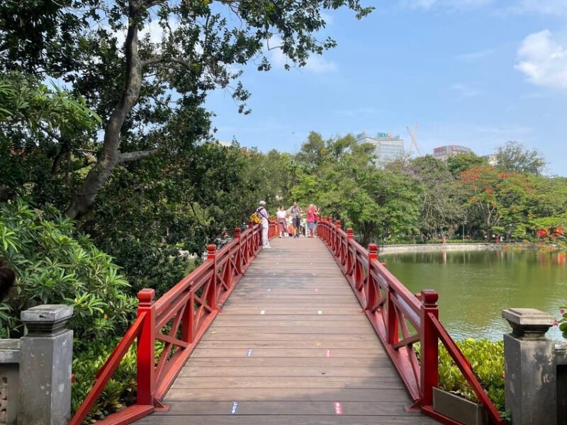 Hanoi Private Tour: Walking & Discovering Local Culture - Authentic Local Cuisine