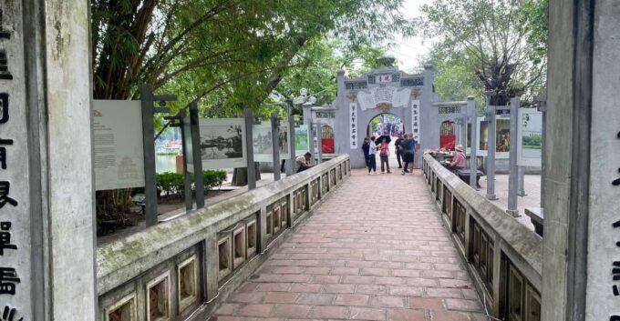 Hanoi: Private Walking Tour - Pickup Service