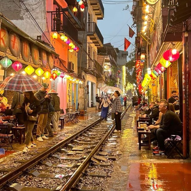 Hanoi: Railway Food Tour - Discovering Local Delights