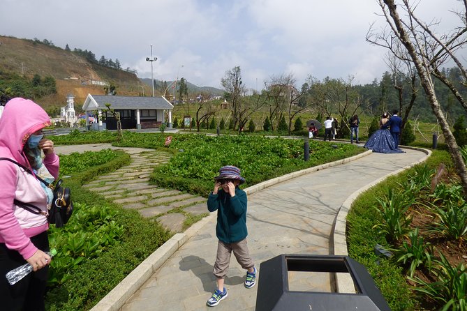Hanoi - Sapa - Lao Chai- Ta Van Ethnic Villages by Train and Bus - Pickup and Start Time