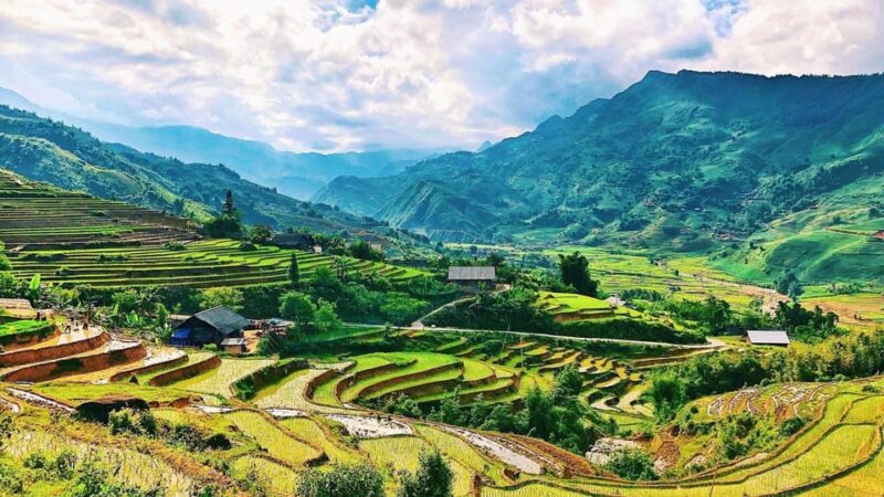 Hanoi: Sapa Trekking 2 Days 1 Night - VIP Bus From Hanoi - Pickup and Transportation
