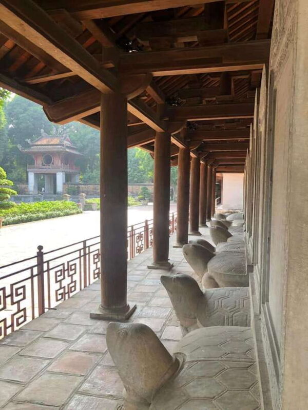 HANOI: SCOOTER VISIT TRAIN STREET & CULTURE SIGHTSEEING - Experience and Cultural Insights