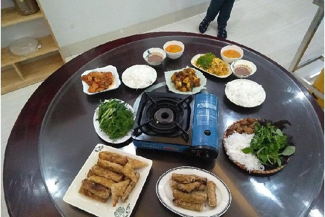 Hanoi Street Food Cooking Class - Experiencing Local Street Food