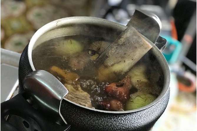 Hanoi Street Food Cooking Class - Accessibility and Group Size
