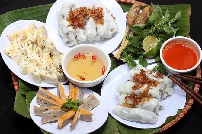 Hanoi Street Food Experience by Walking - Health and Accessibility Information