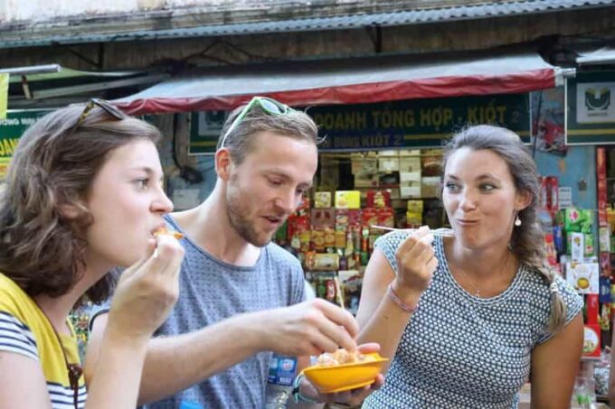 Hanoi Street Food Must- Try Experience - Exploring Hanois Old Quarter