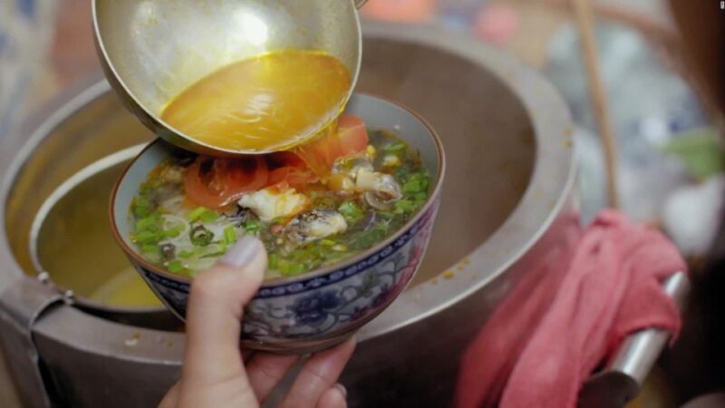 Hanoi: Street Food Walking Tour & Water Puppet Show - Highlights of the Experience