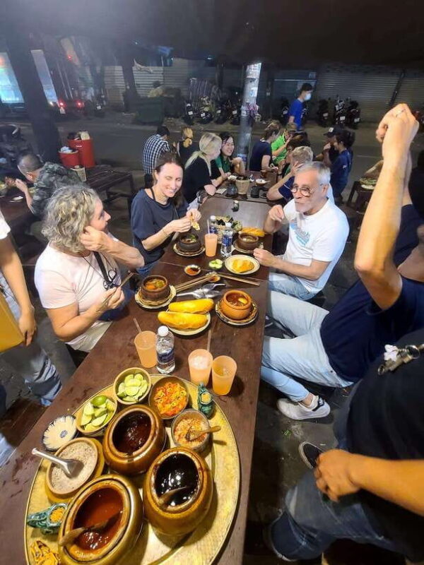 Hanoi: Tam Chuc Pagoda and Phi Lai Pagoda Day Tour - Meals and Transportation
