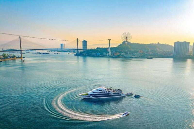Hanoi to Halong Bay: TOP Luxury Cruise With Buffet Lunch - Activities and Attractions