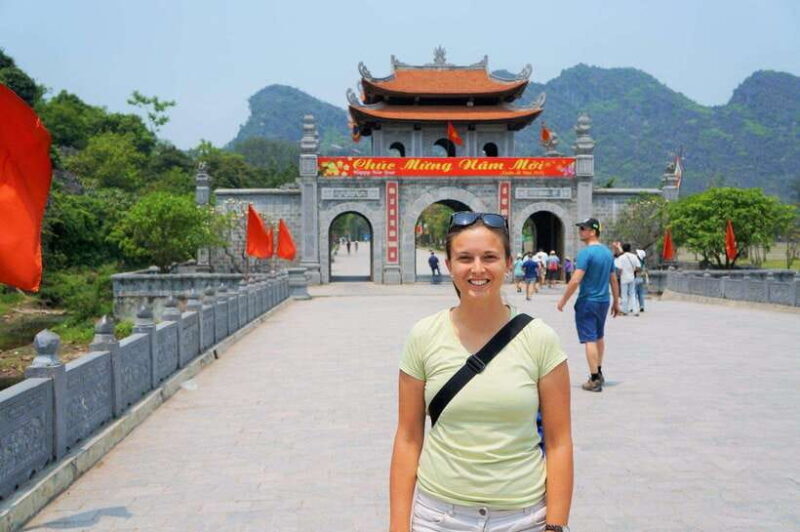 Hanoi to Ninh Binh Private Tour: Hoa Lu, Trang An, Mua Caves - Key Points