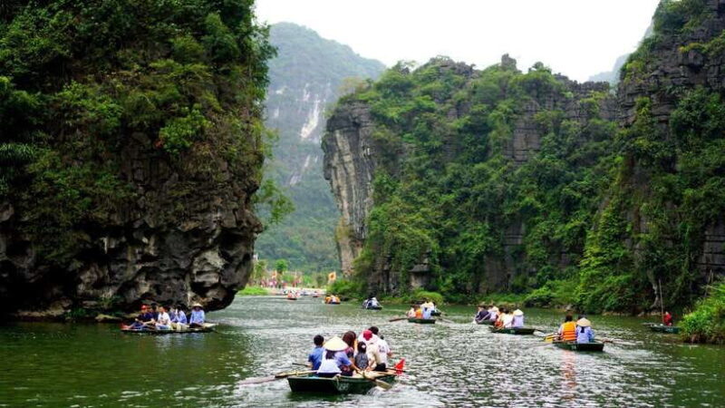 Hanoi to Ninh Binh Private Tour: Hoa Lu, Trang An, Mua Caves - Tour Overview