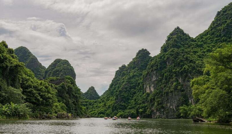 Hanoi to Ninh Binh Private Tour: Hoa Lu, Trang An, Mua Caves - Customer Experience and Ratings