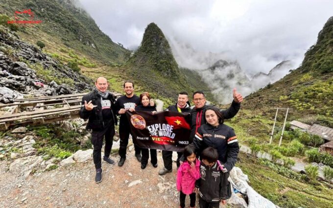 Hanoi Tour: Ha Giang Loop 2 Days 1 Night - Motorbike Tour - Visiting Lung Cu Flagpole