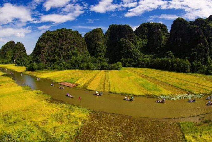 Hanoi: Trang An Boat, Bai Dinh Pagoda, & Mua Cave Day Tour - Since You Asked