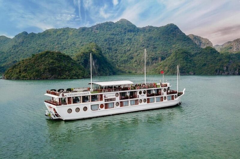 Hanoi/Tuan Chau: 2-Day Halong Bay and Cat Ba Island Cruise - Accommodations and Amenities