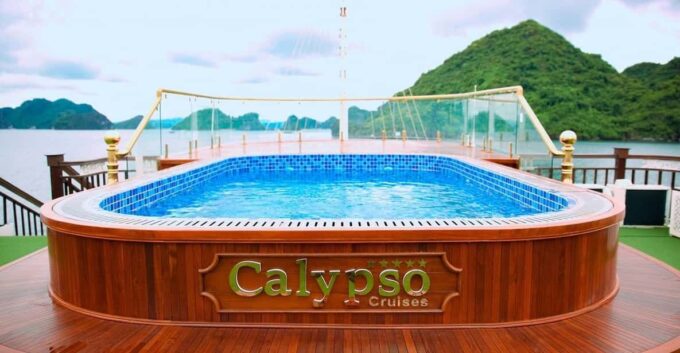 Hanoi/Tuan Chau: 2-Day Halong Bay and Cat Ba Island Cruise - Activities and Entertainment