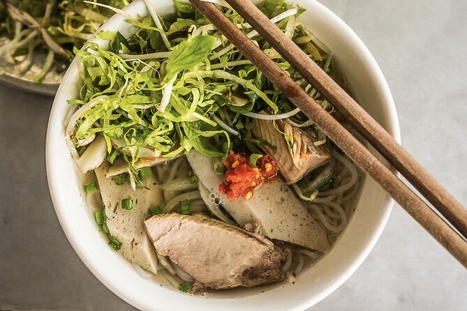 Hanoi Vegan Street Food Tour and Train Street - Accessibility and Participation