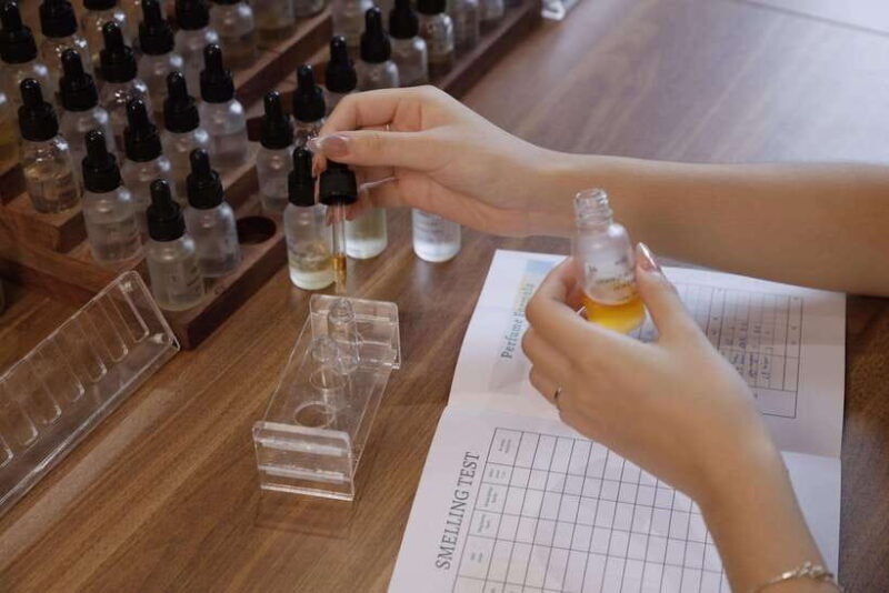 Hanoi: Vietnam Scents Perfumery Class - Instructor Expertise and Environment