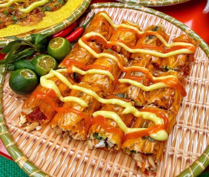 Hanoi: Walk and Taste Unique Street Food - Discovering Hidden Gems