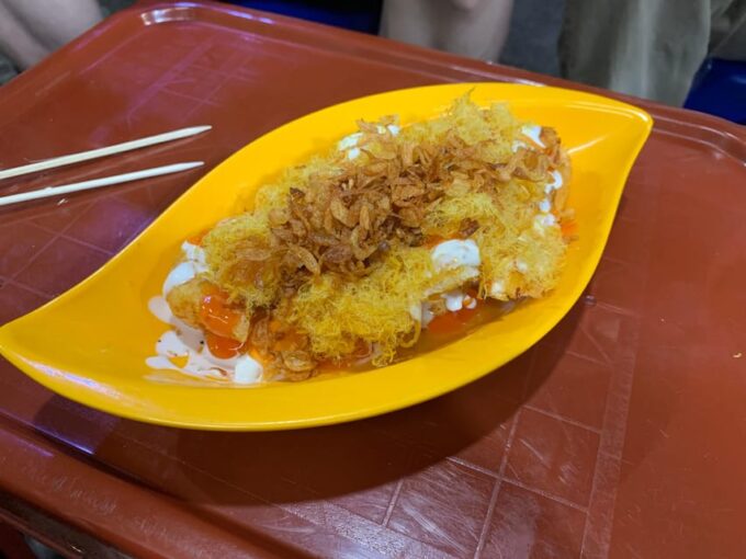 Hanoi: Walking Food Tour With Local Tour Guy - Iconic Dishes and Gems